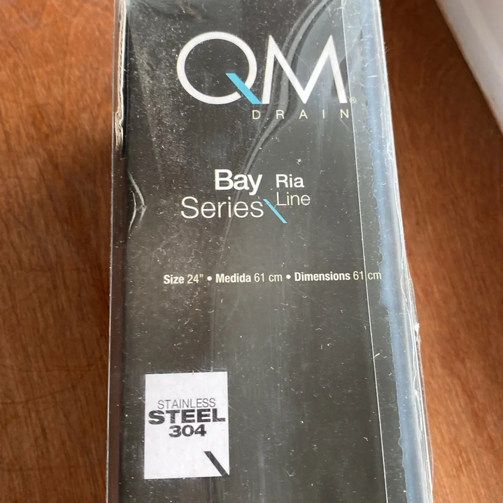 QM Drains Bay Series Ria Line Satin Gold 24